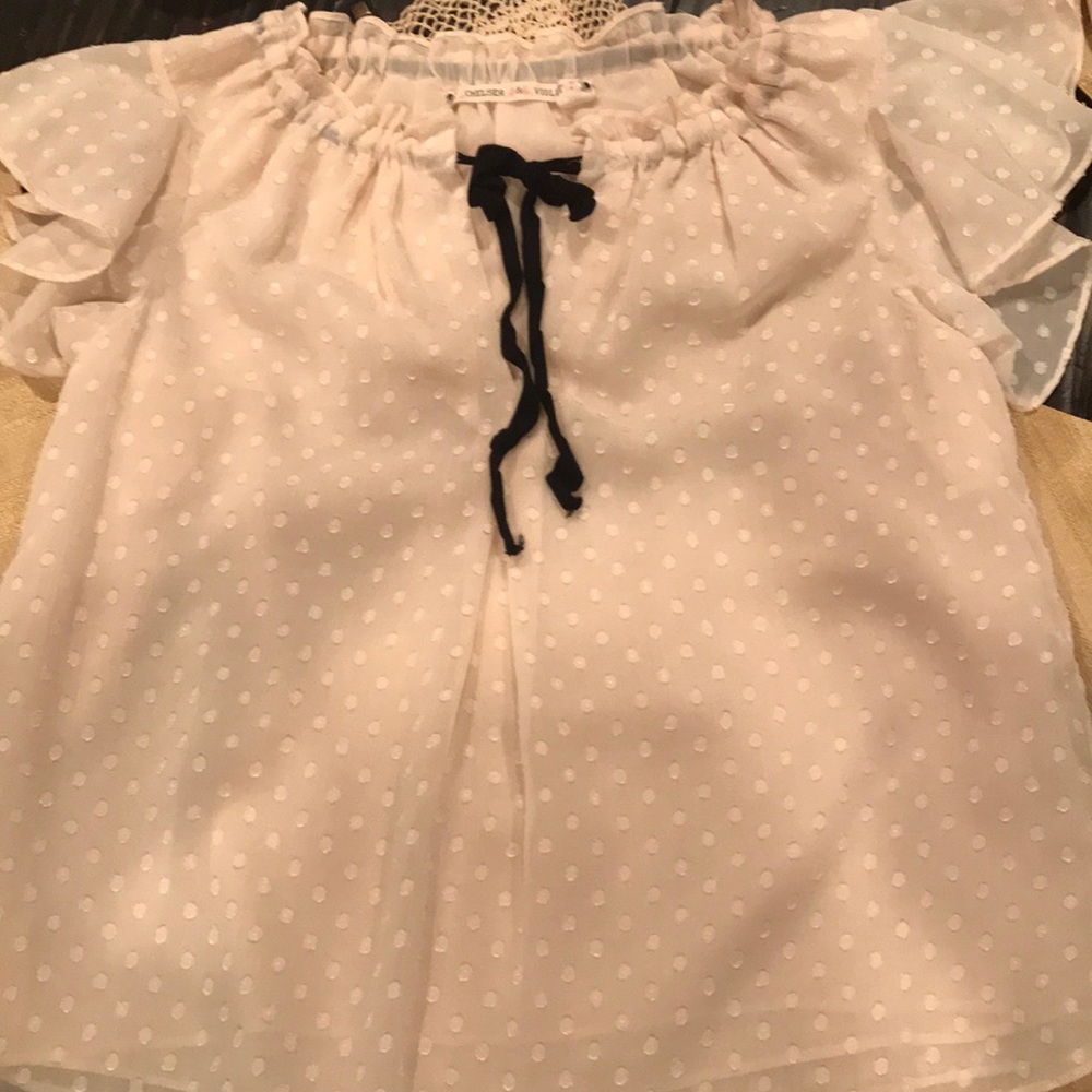 So Pretty!! Elegant Light Creme Blouse.